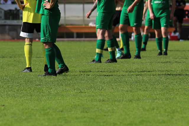 31分惨败,单节净输16分!西部豪门现原形,老詹要逆天改命.
